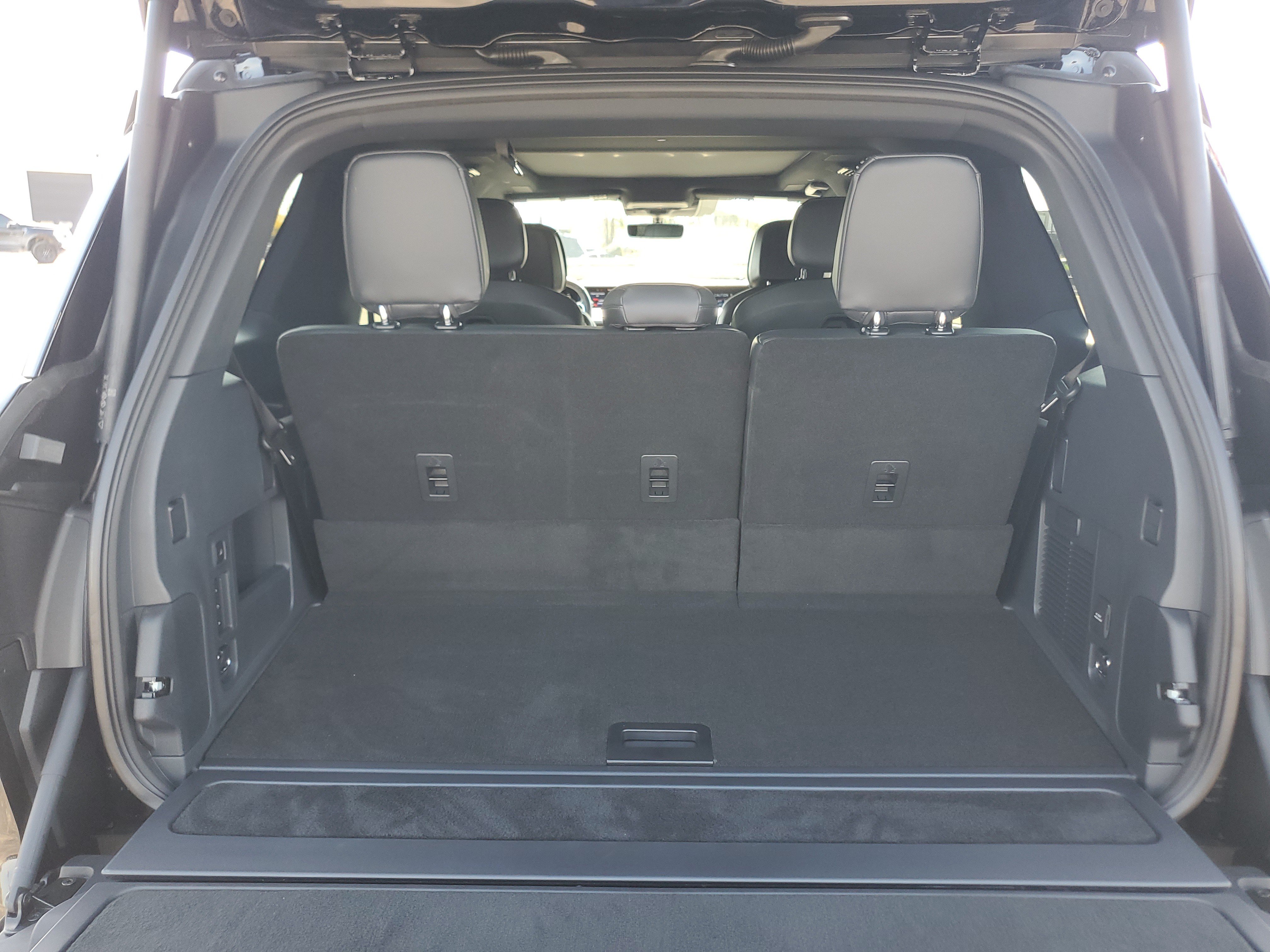 New 2027 Lincoln Navigator Reserve w/ Jet Appearance Package AWD/4WD image 33
