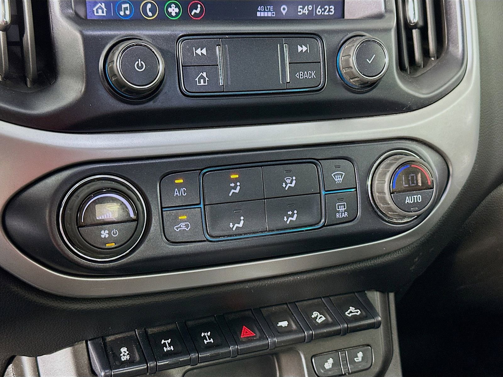 Used 2022 Chevrolet Colorado ZR2 AWD/4WD image 15