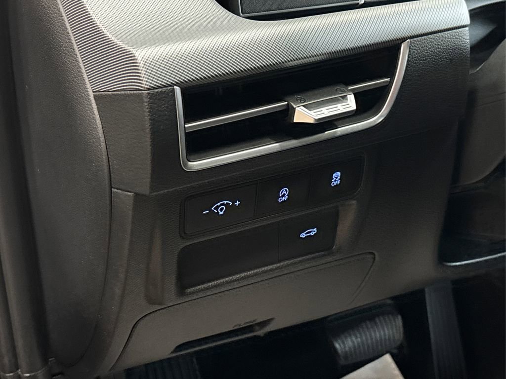 Certified 2025 Hyundai Sonata SE image 31