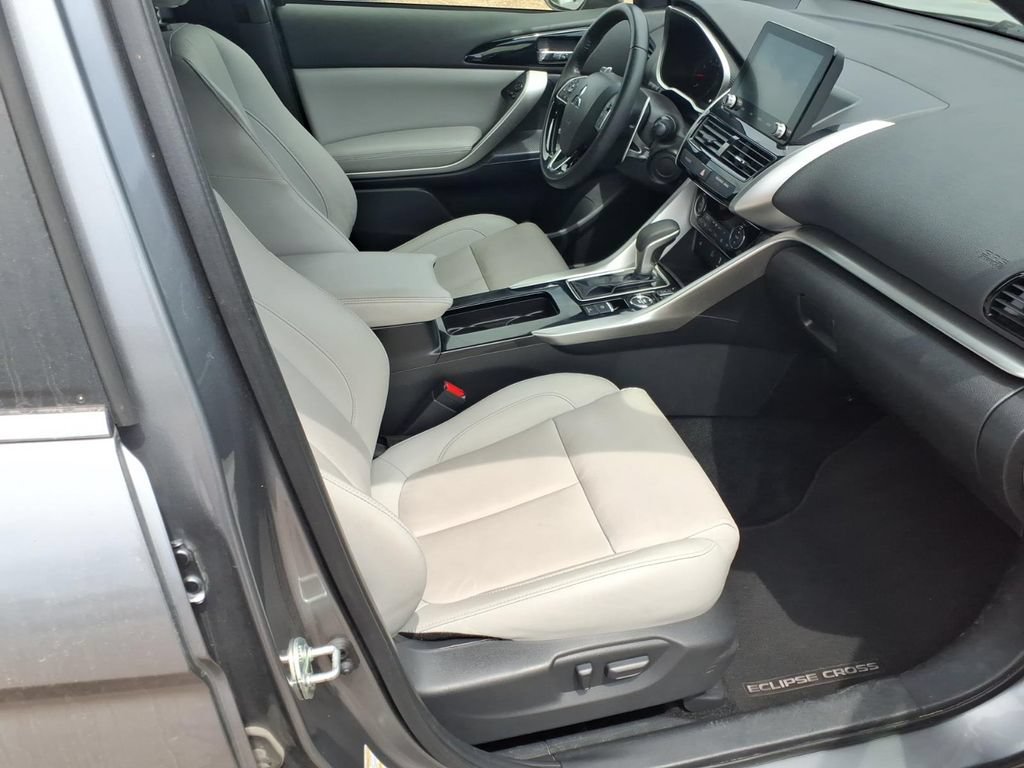 Used 2024 Mitsubishi Eclipse Cross SE AWD/4WD image 11
