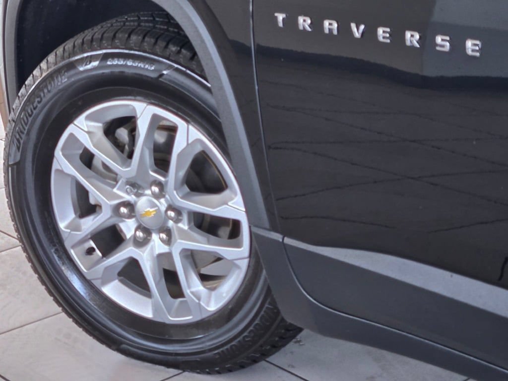Certified 2019 Chevrolet Traverse LT FWD image 17