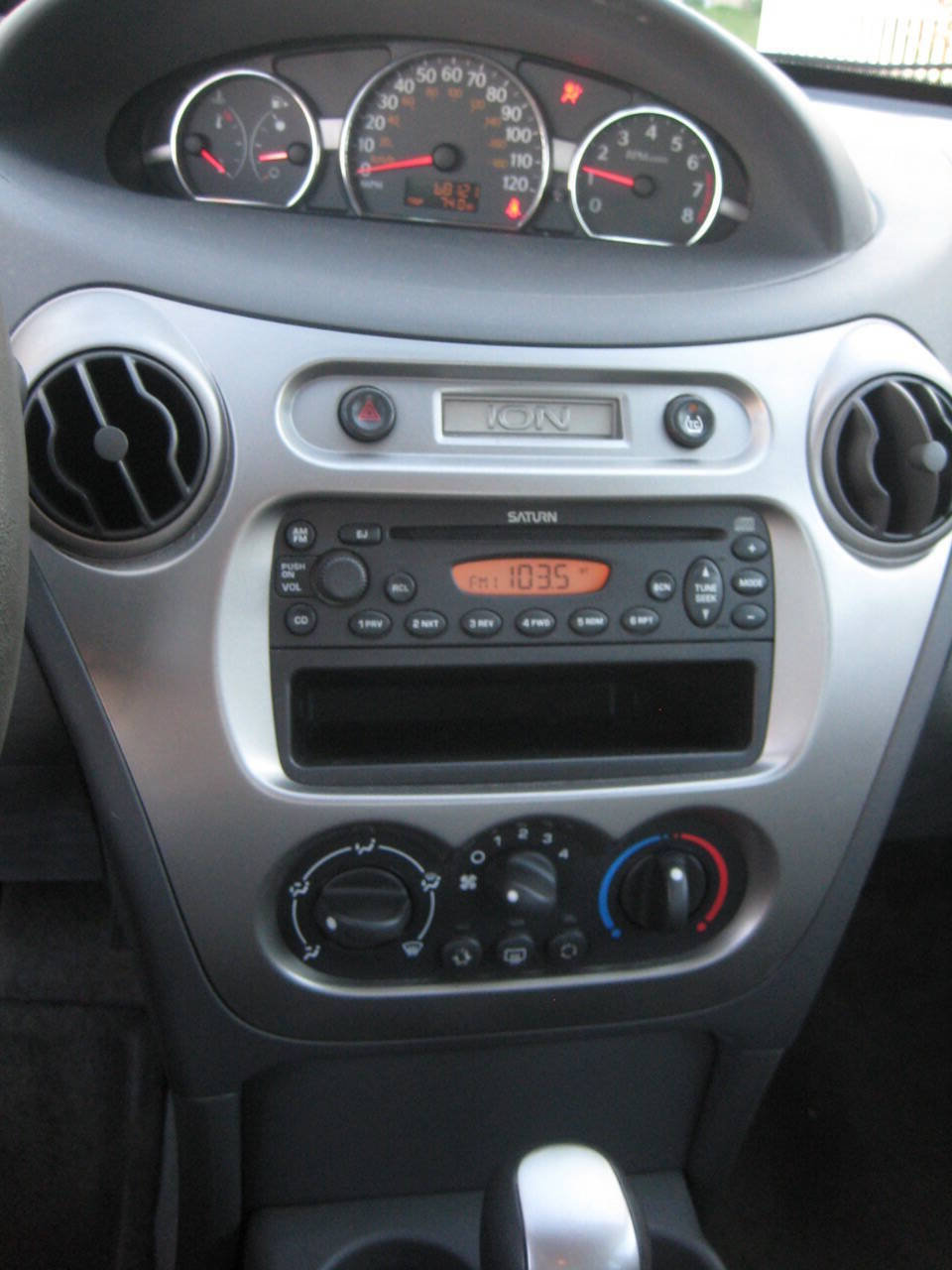 Used 2005 Saturn ION Level 2 w/ Power Pkg FWD image 19