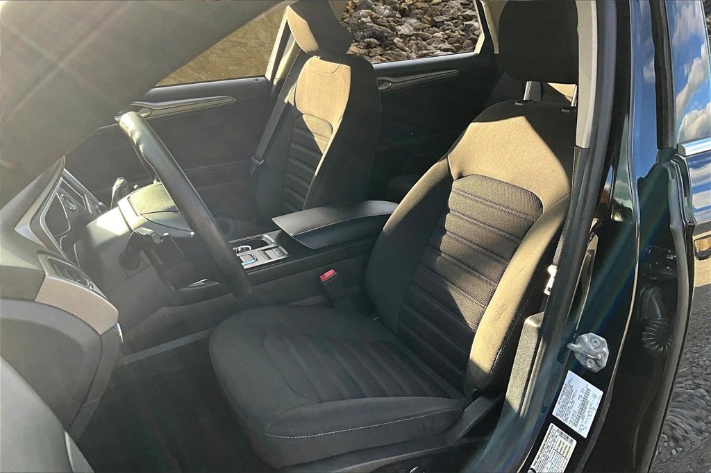 Used 2019 Ford Fusion SE image 23