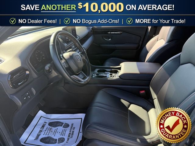 Used 2025 Honda Pilot TrailSport image 14