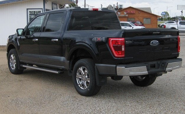 Used 2022 Ford F150 XLT w/ Equipment Group 302A High AWD/4WD image 3