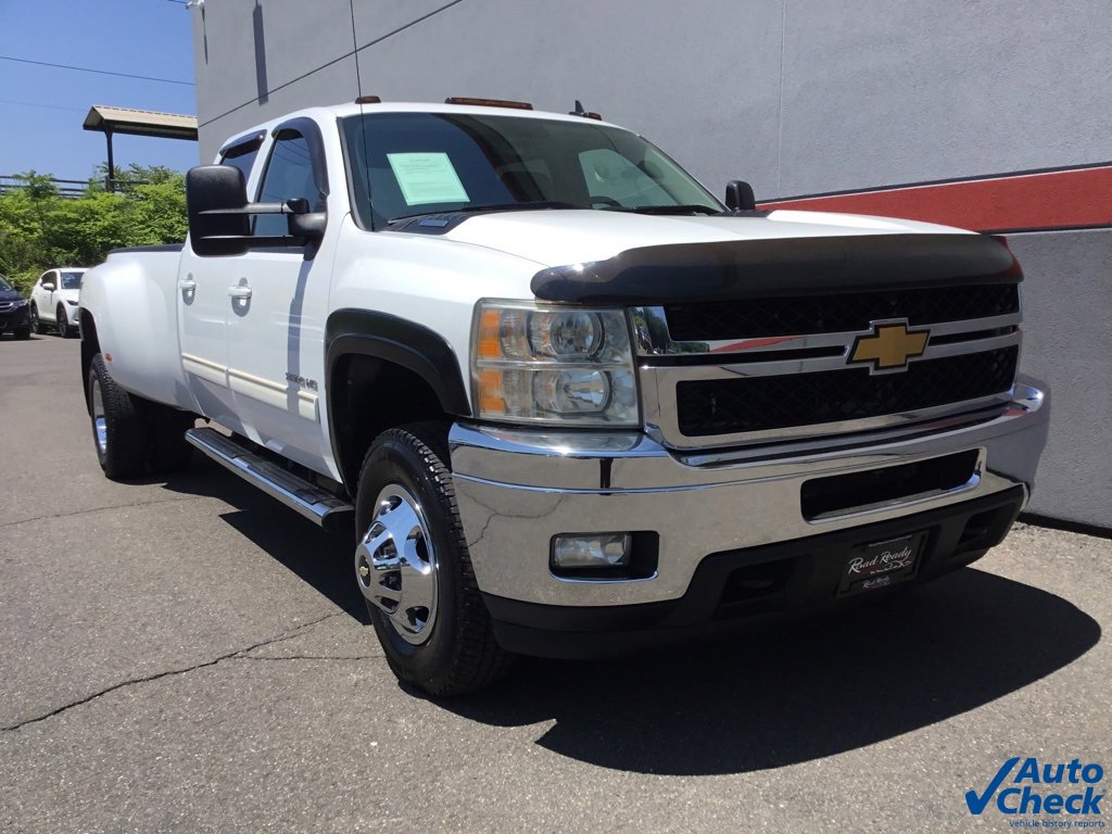 Used 2011 Chevrolet Silverado 3500 LTZ w/ Snow Plow Prep Package image 3