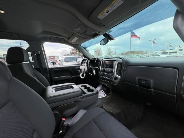 Used 2017 GMC Sierra 1500 SLE w/ SLE Value Package AWD/4WD image 9