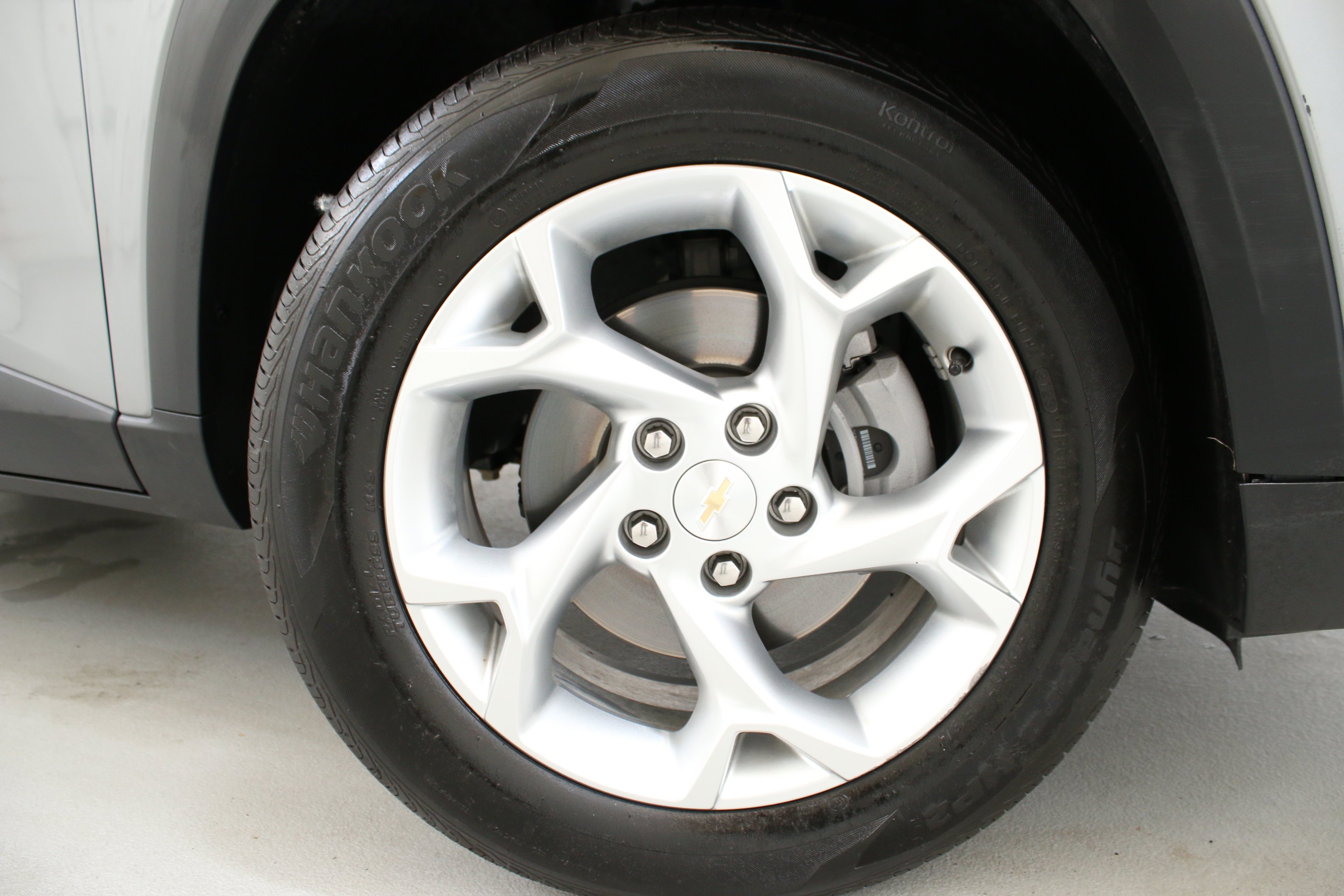Certified 2024 Chevrolet Trax LS w/ LS Convenience Package FWD image 35