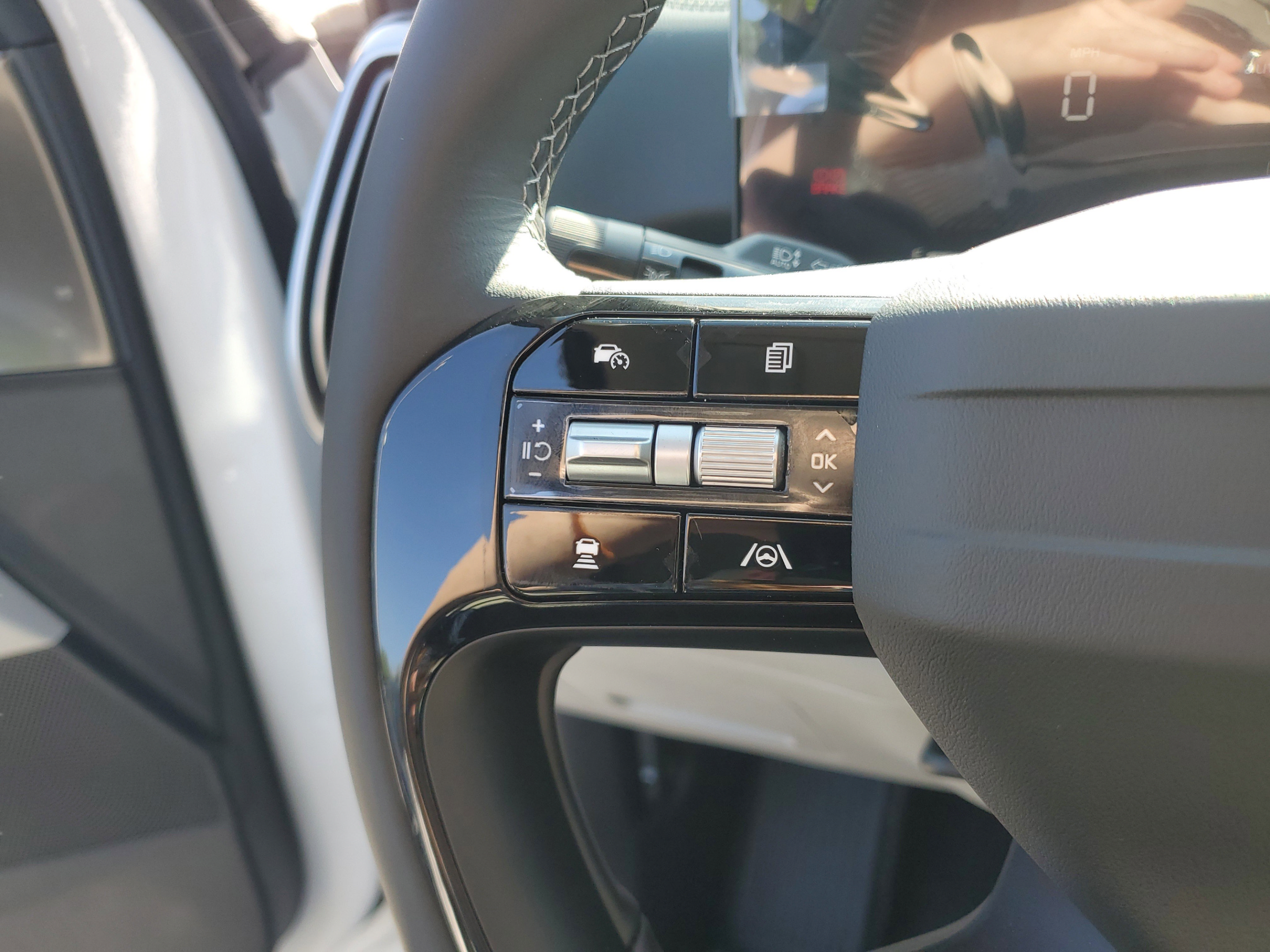 New 2026 Kia Sorento EX w/ EX Premium Package FWD image 25