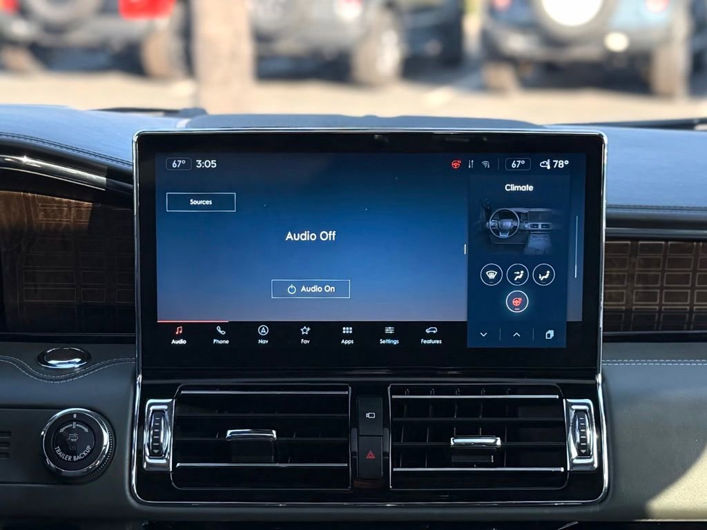 Used 2024 Lincoln Navigator Black Label image 22