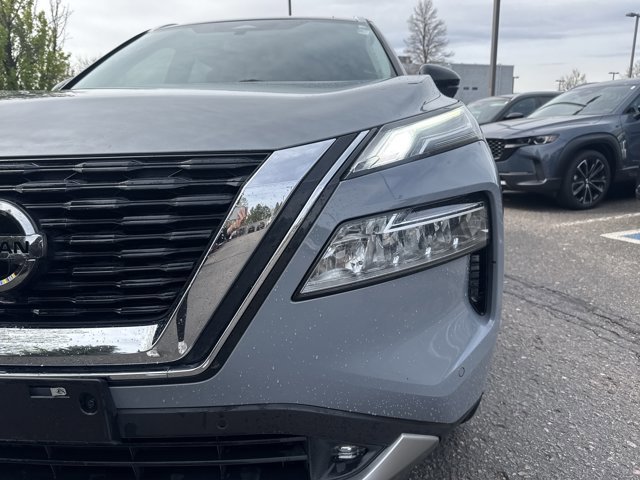 Used 2021 Nissan Rogue Platinum image 10