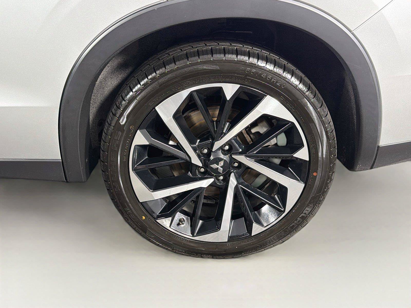 Used 2023 Mitsubishi Outlander SE AWD/4WD image 36