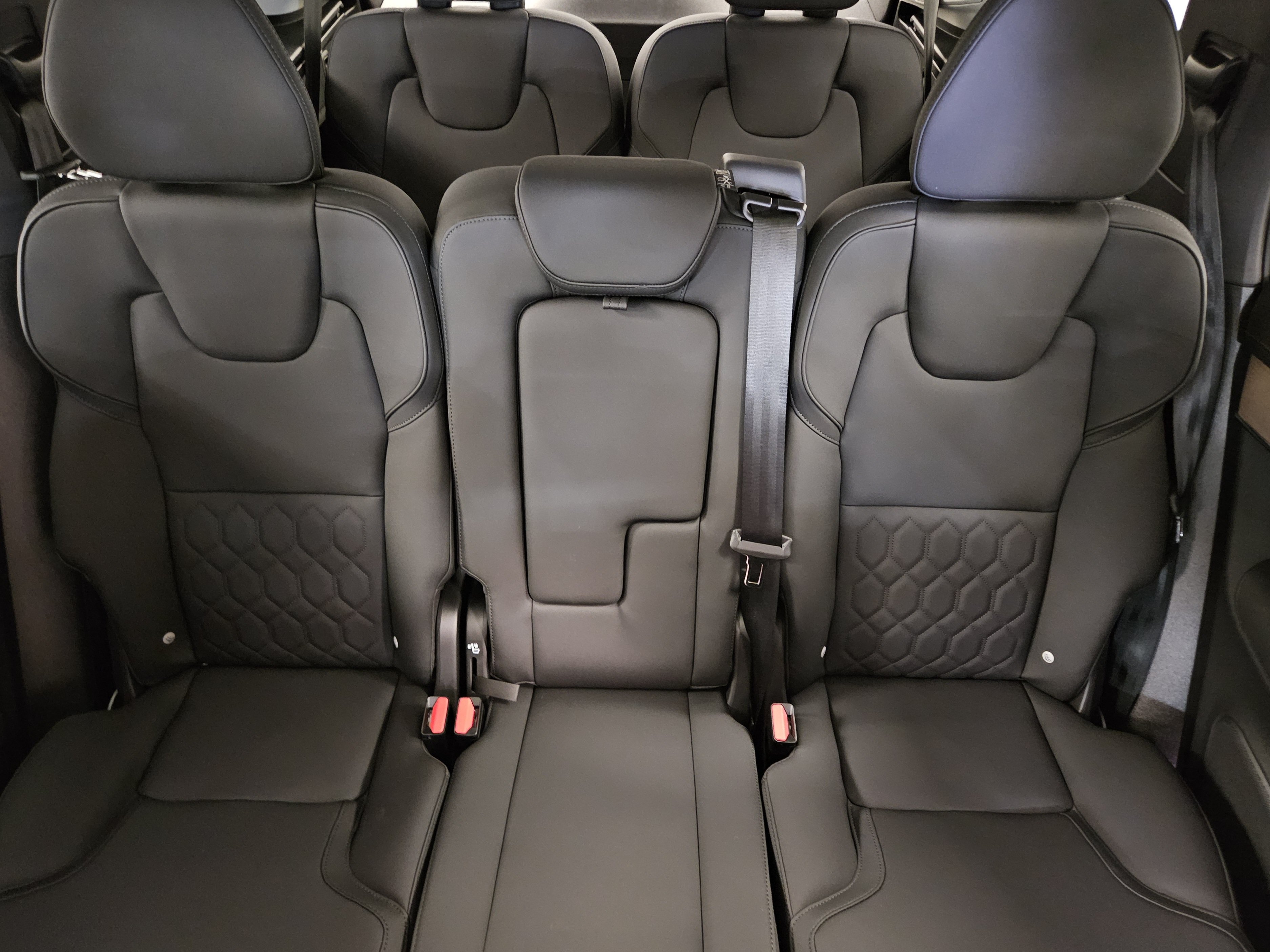 New 2026 Volvo XC90 B6 Core AWD/4WD image 41