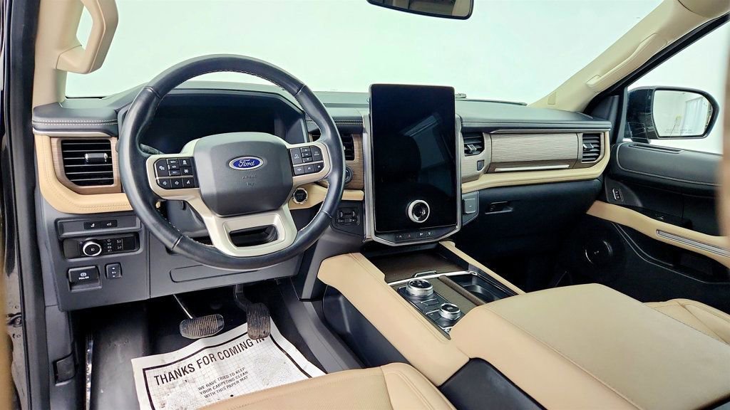 Used 2023 Ford Expedition Limited image 13