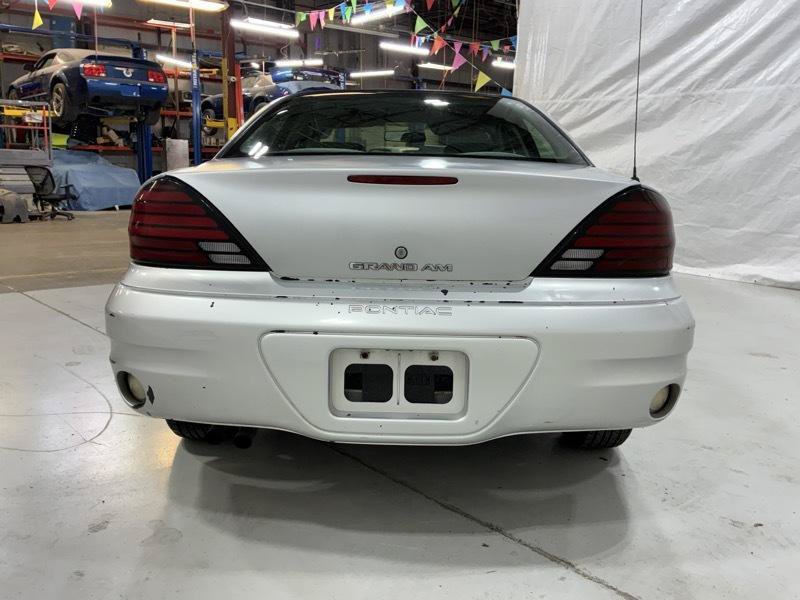 Used 2004 Pontiac Grand Am SE FWD image 6
