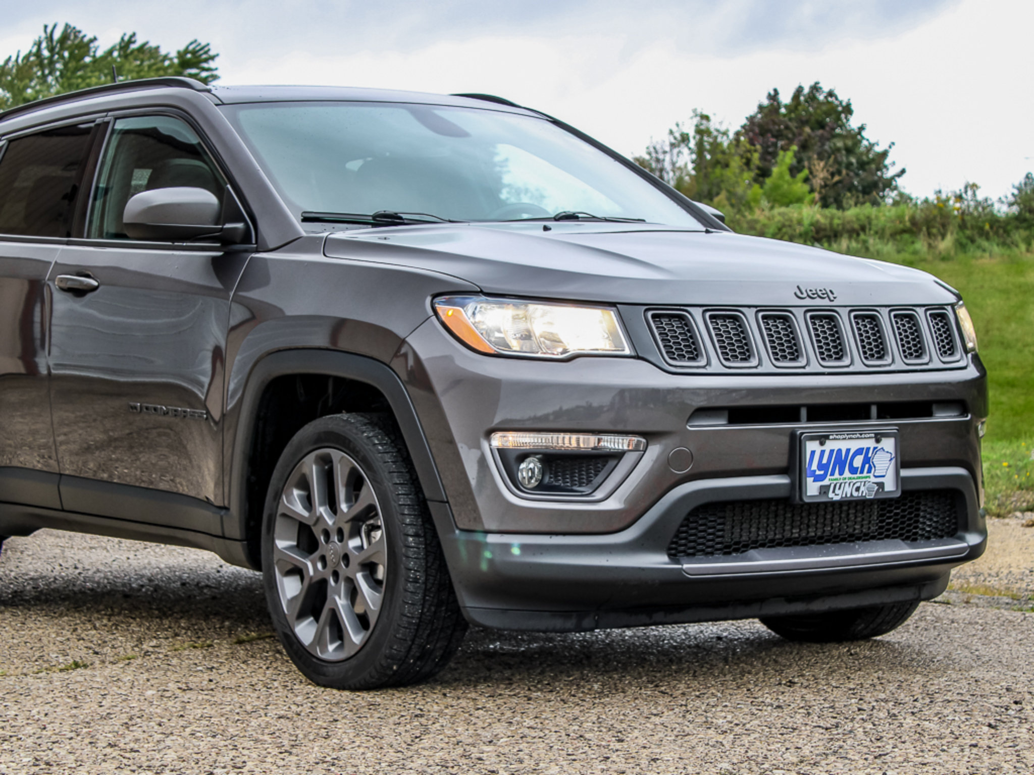 Used 2021 Jeep Compass Latitude w/ Sun and Sound Group AWD/4WD image 36