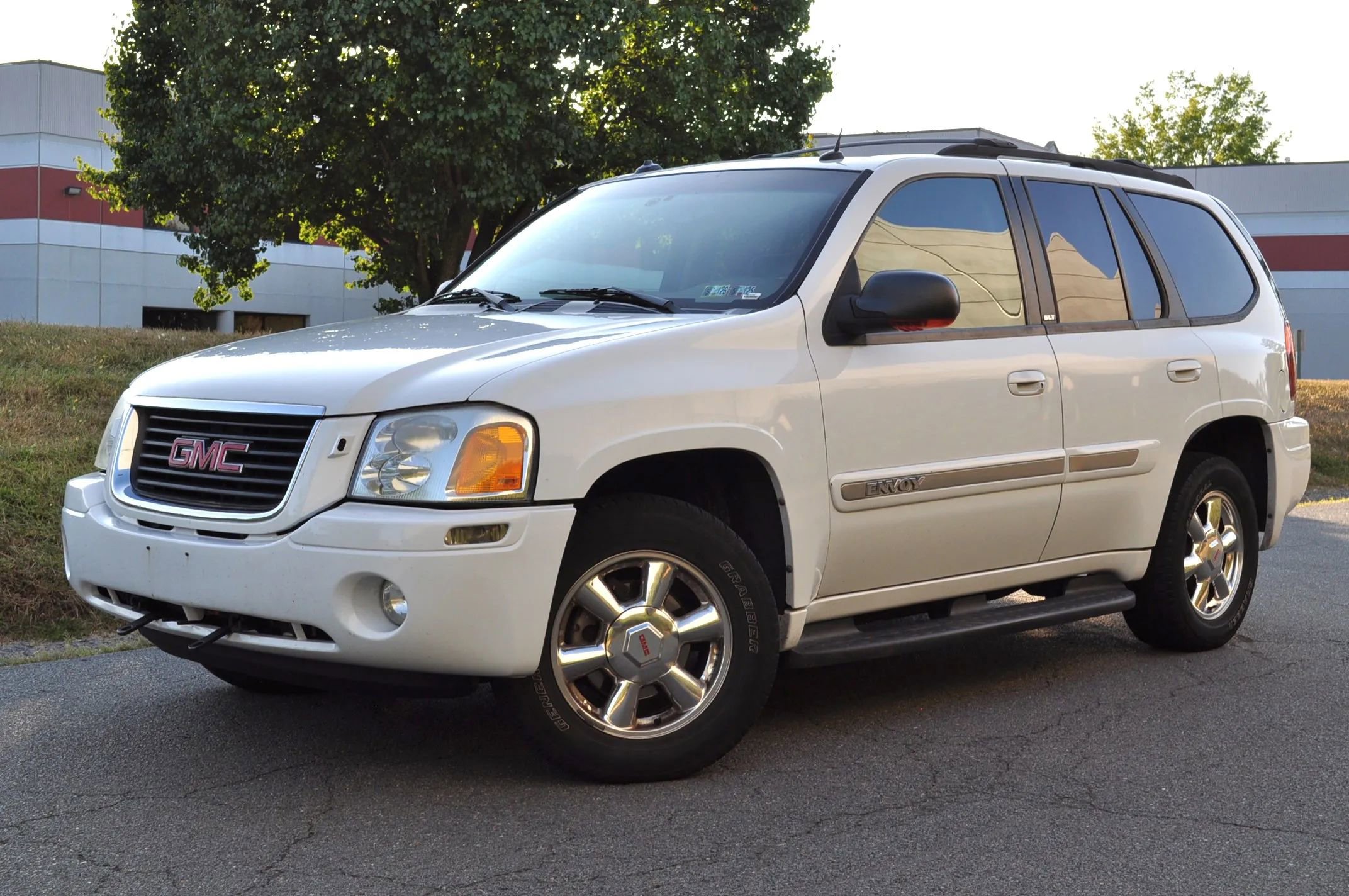 Used 2004 GMC Envoy SLT w/ Preferred Equipment Group
