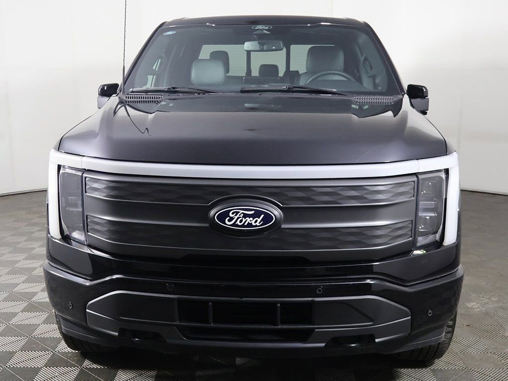Used 2025 Ford F150 Lightning Lariat image 14
