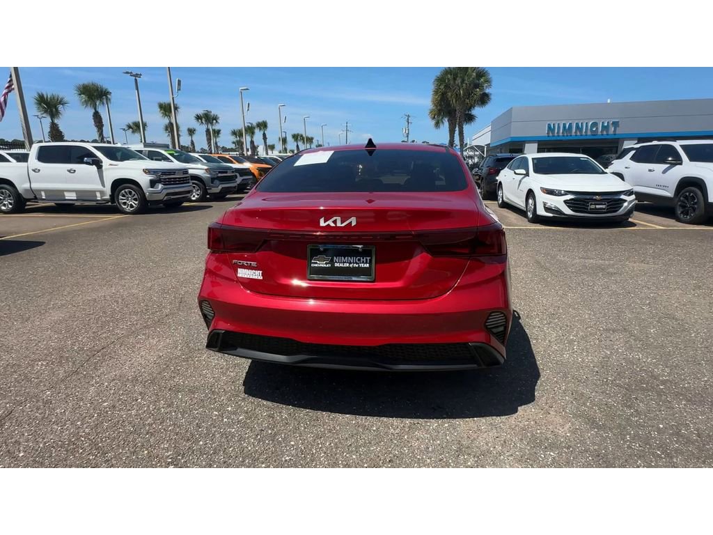 Used 2023 Kia Forte LXS FWD image 3