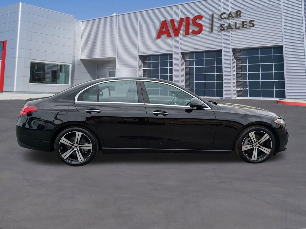 Used 2025 Mercedes-Benz C 300 4MATIC Sedan image 5