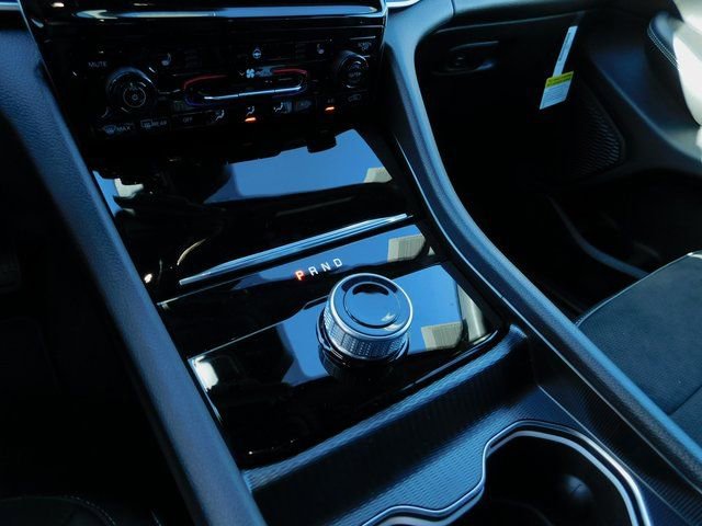 New 2025 Jeep Grand Cherokee L Laredo image 29