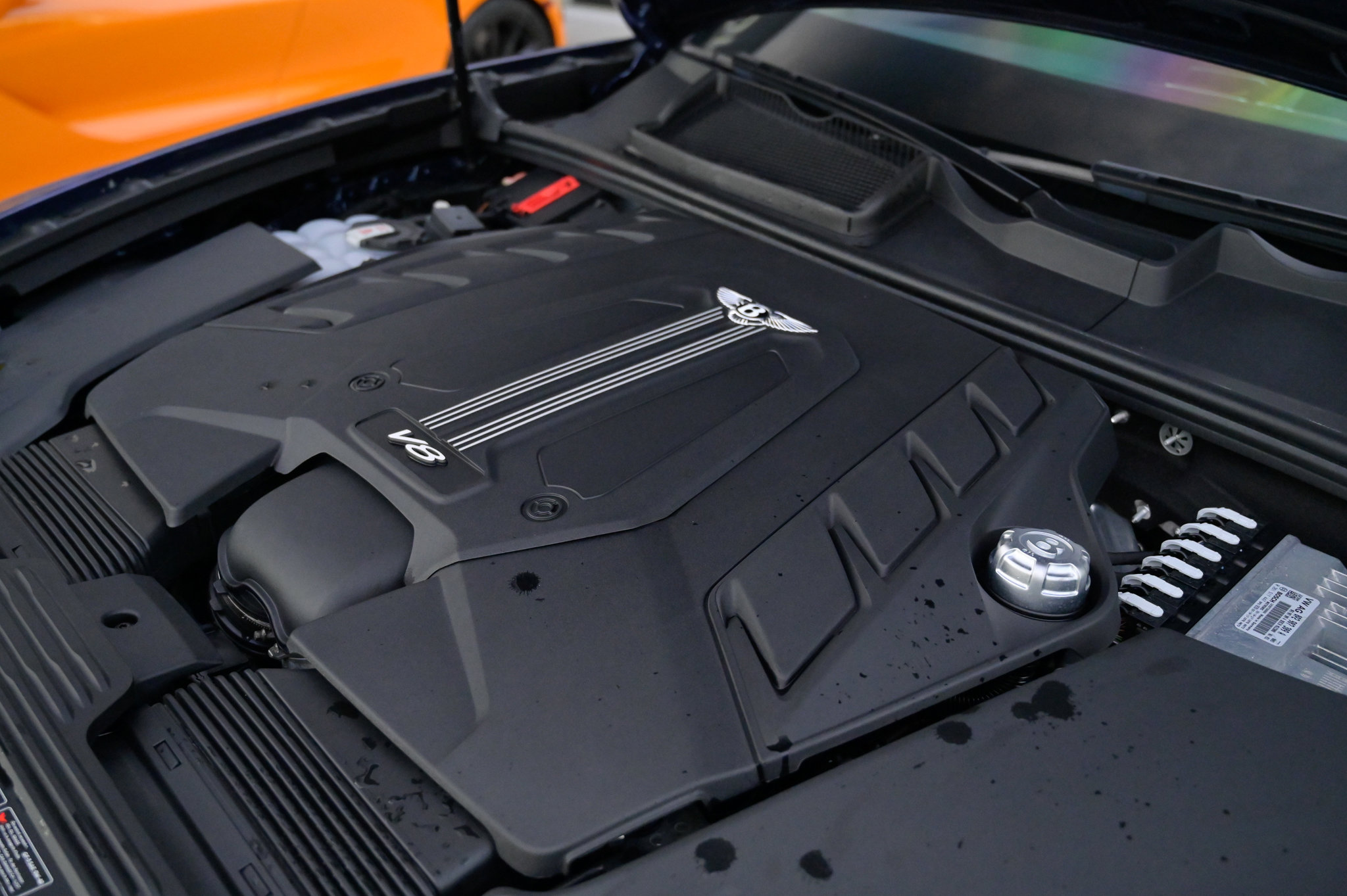 Used 2023 Bentley Bentayga image 65