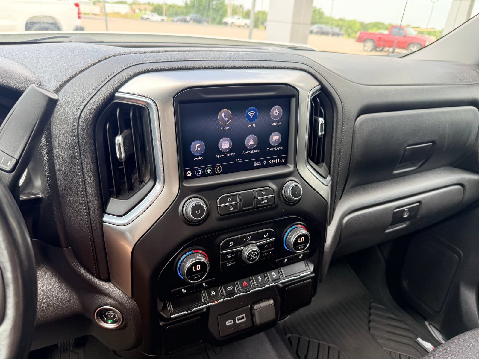 Used 2020 Chevrolet Silverado 1500 LT w/ Texas Edition AWD/4WD image 15