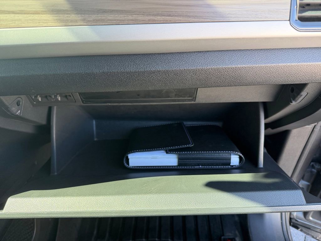 Used 2021 Volkswagen Atlas SEL image 18