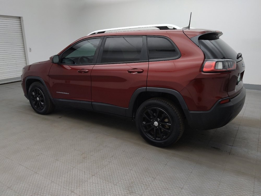 Used 2021 Jeep Cherokee Latitude FWD image 3