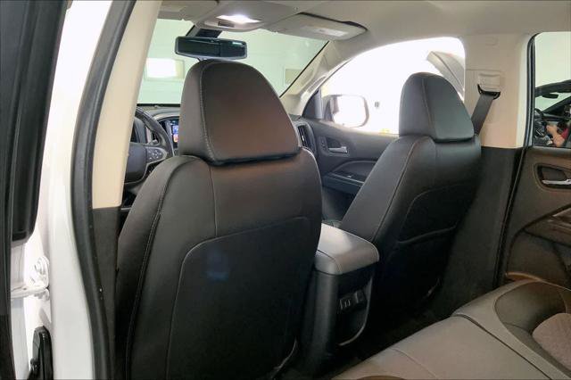 Used 2017 Chevrolet Colorado Z71 AWD/4WD image 11