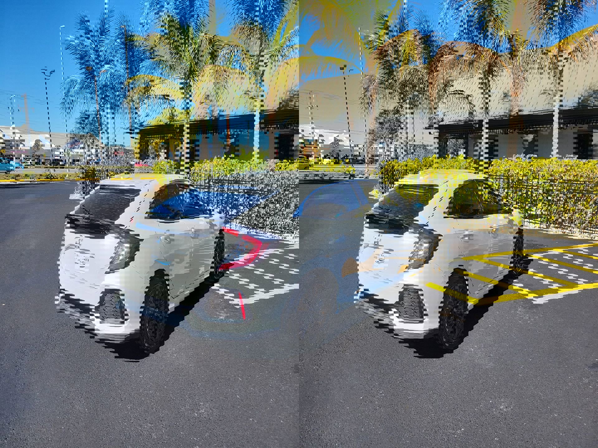 Used 2019 Honda Civic EX image 6