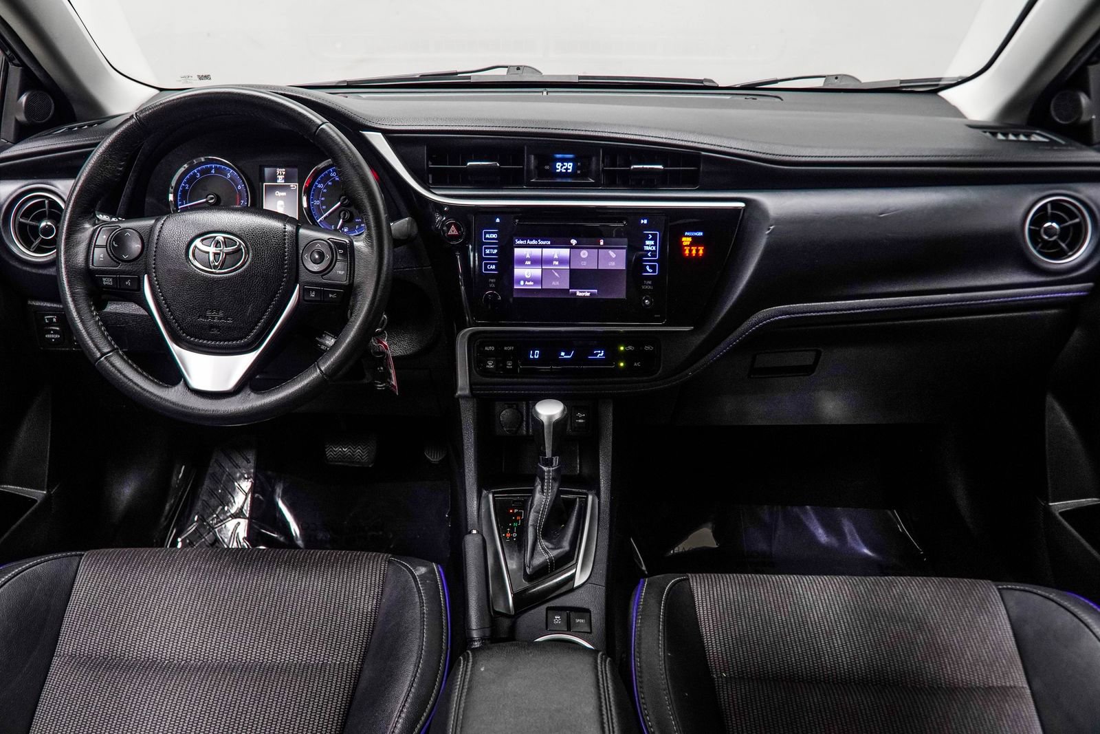 Used 2018 Toyota Corolla SE image 5