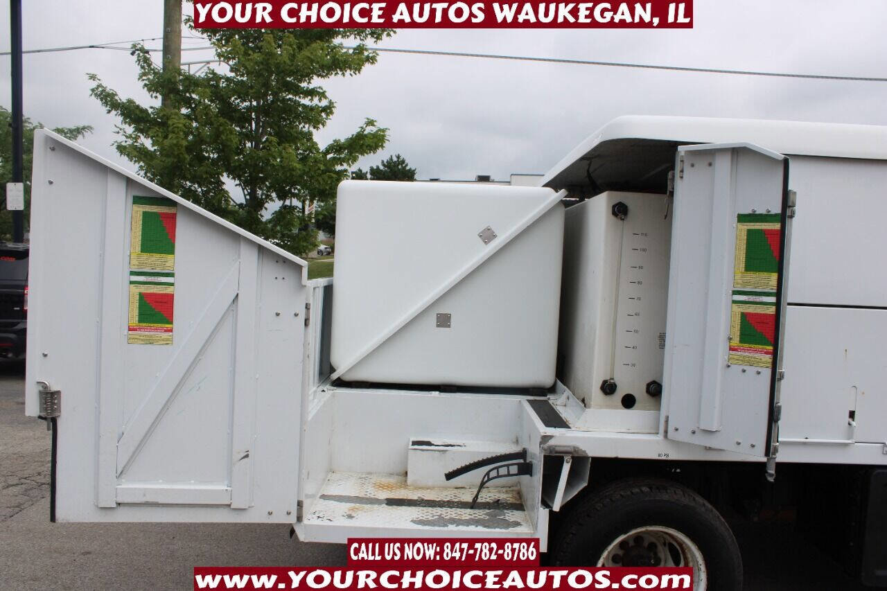 Used 2012 Ford E-450 and Econoline 450 Super Duty image 17