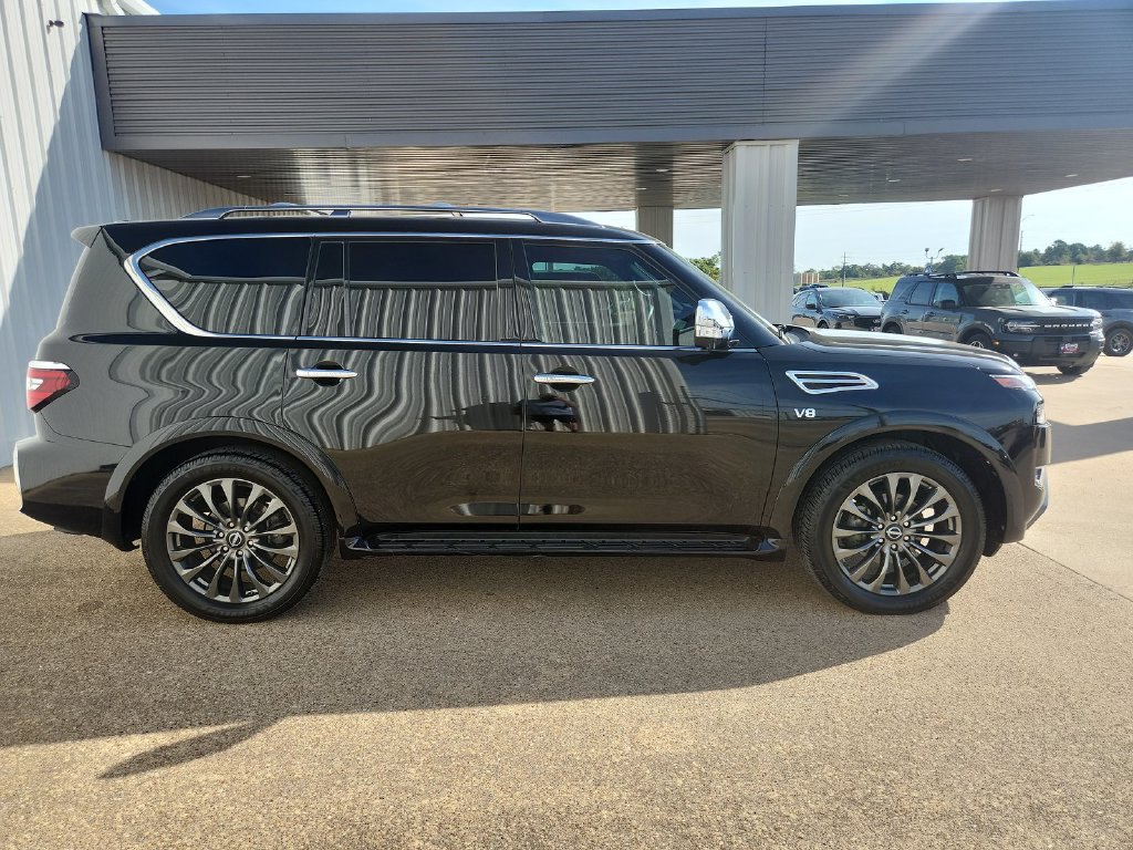 Used 2022 Nissan Armada Platinum w/ Captain's Chairs Package RWD image 9