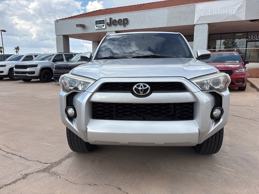 Used 2015 Toyota 4Runner image 2