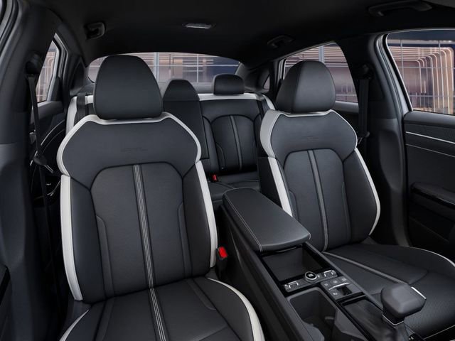 New 2025 Kia K5 GT-Line image 16