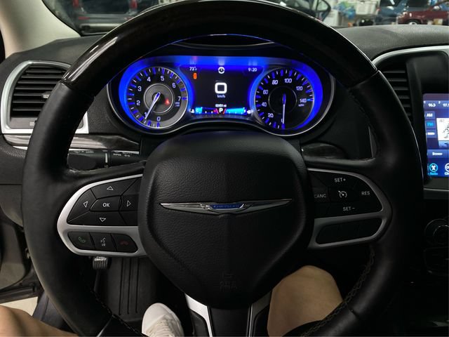 Used 2017 Chrysler 300 C AWD/4WD image 22