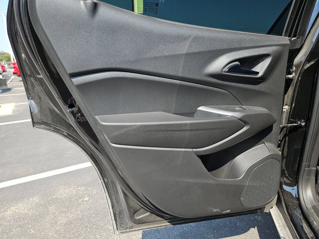 Certified 2026 Chevrolet Trax RS w/ Sunroof Package FWD image 15