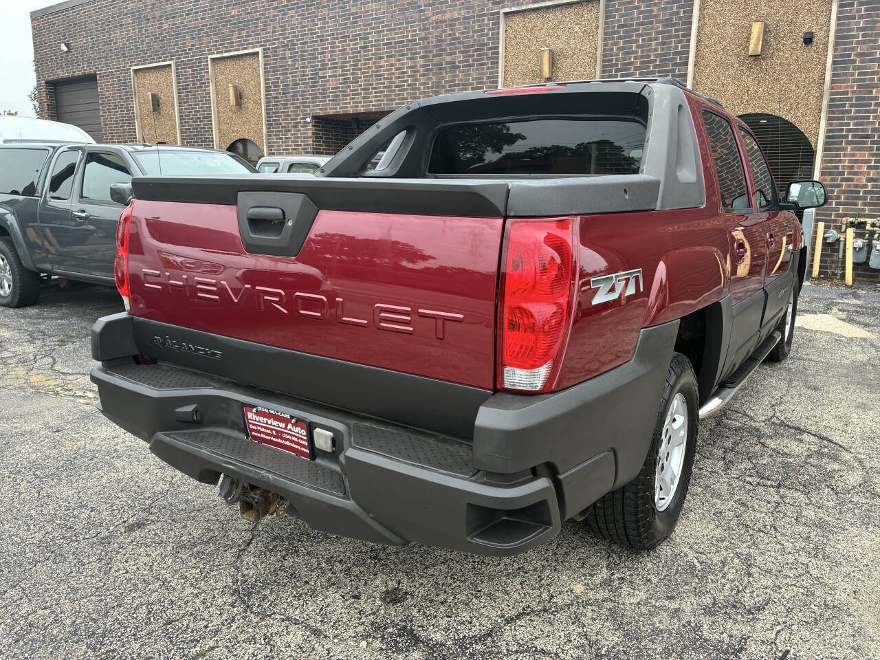 Used 2005 Chevrolet Avalanche Z71 w/ Preferred Equipment Group AWD/4WD image 5