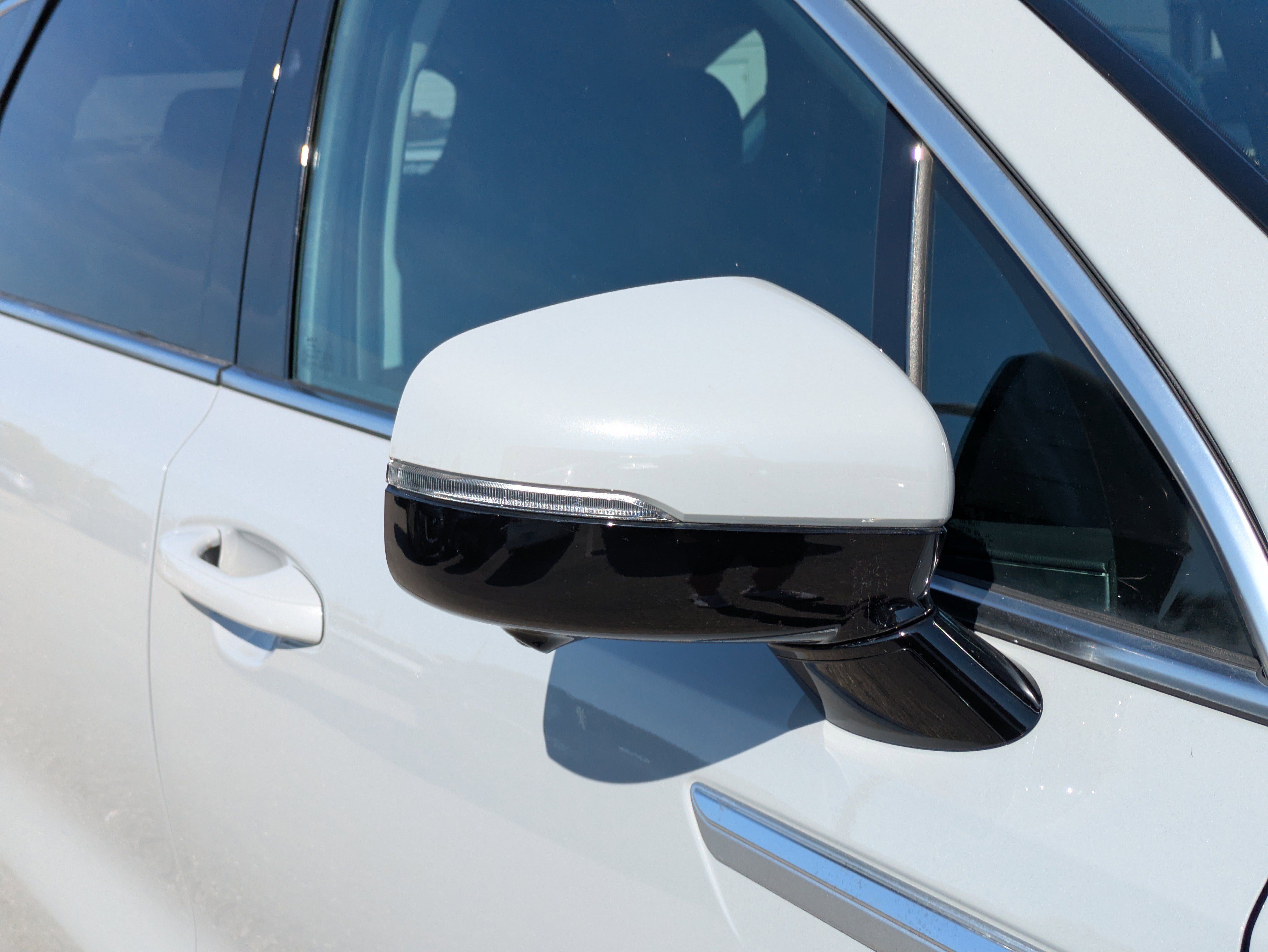 Used 2025 Kia Sorento SX image 12