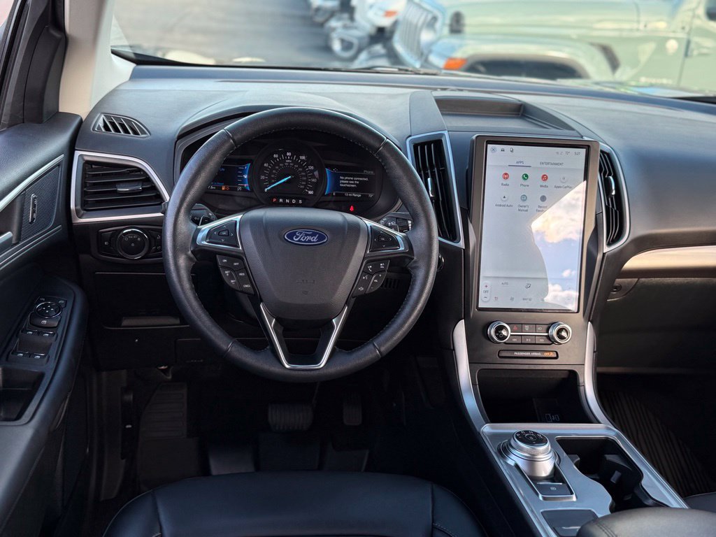 Certified 2024 Ford Edge SEL w/ Convenience Package AWD/4WD image 5