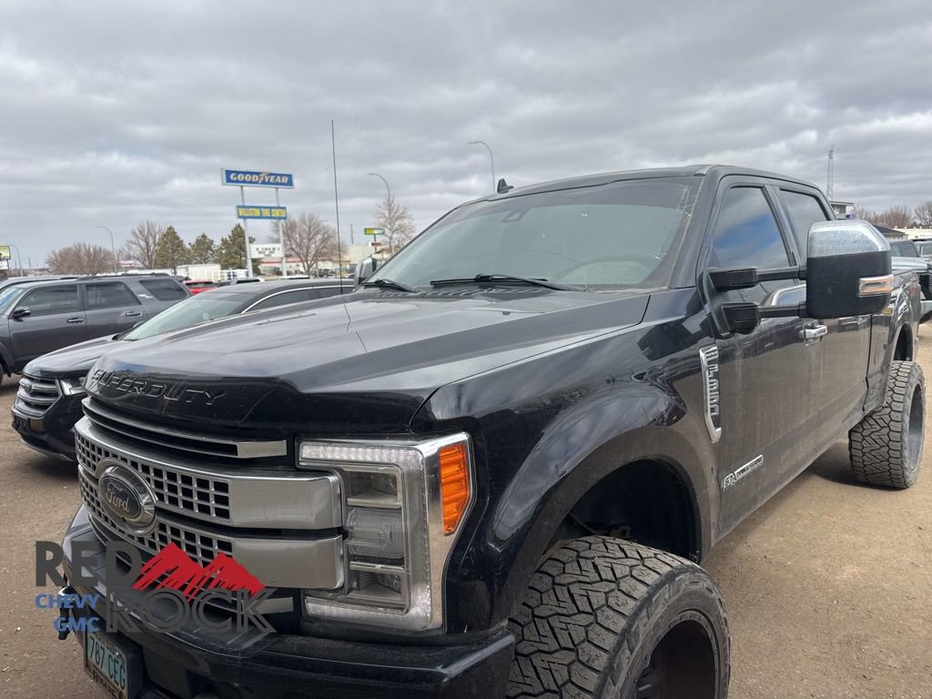 Used 2019 Ford F350 Platinum w/ Platinum Ultimate Package AWD/4WD image 5