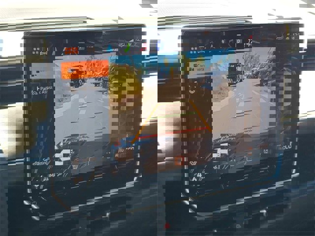 New 2025 Volkswagen ID. Buzz Pro S image 25