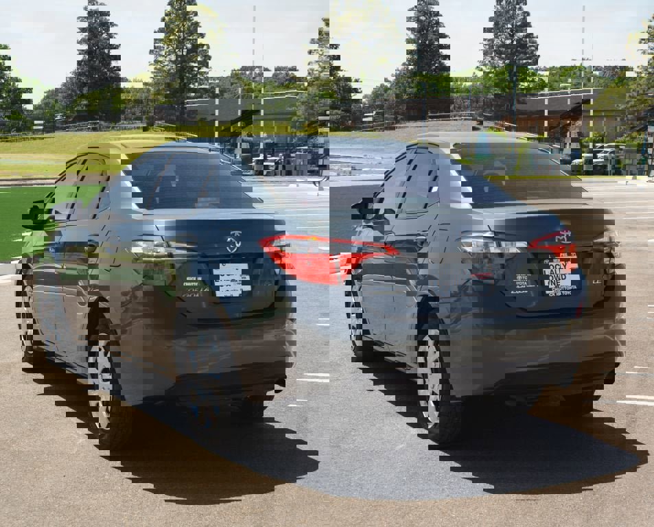 Used 2016 Toyota Corolla LE FWD image 12