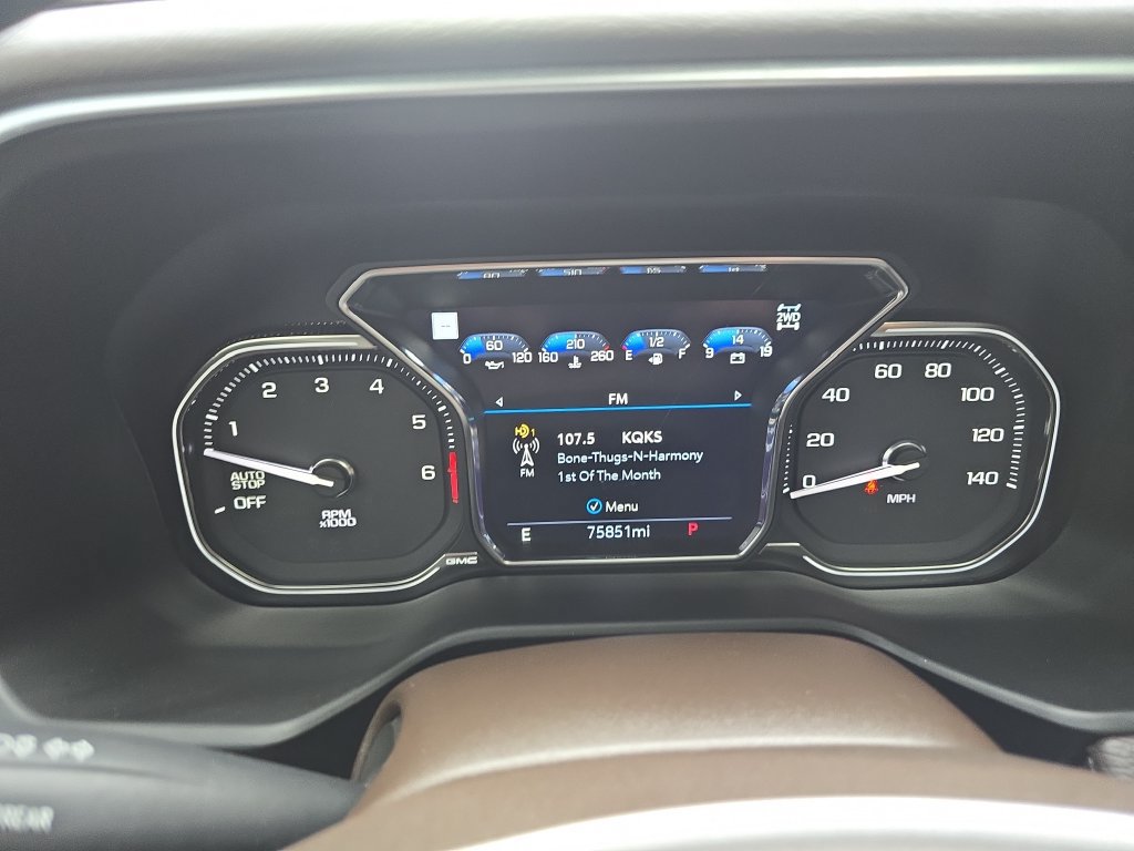 Used 2021 GMC Yukon Denali w/ Denali Ultimate Package AWD/4WD image 23