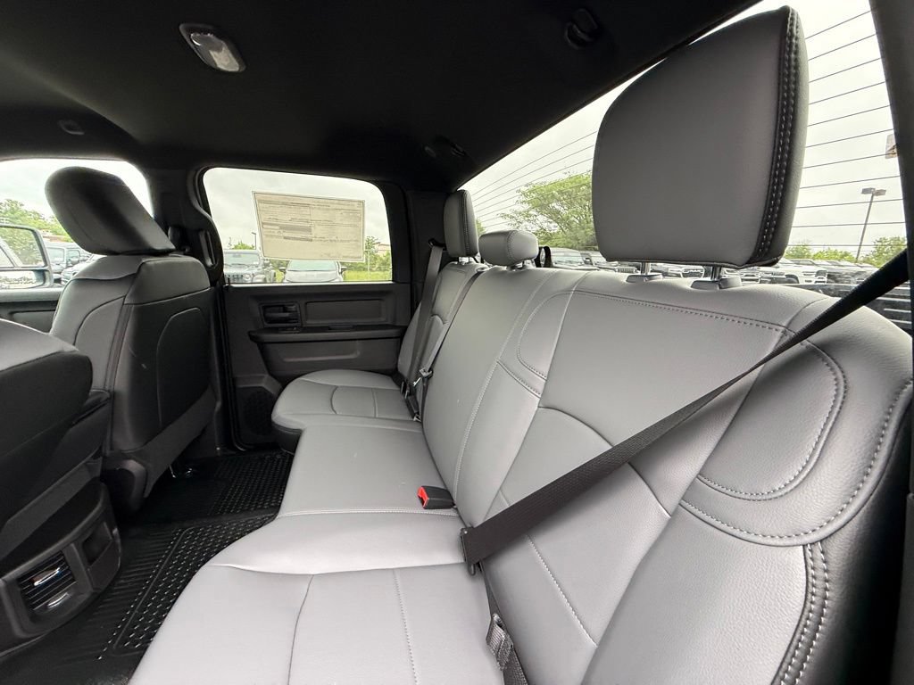 New 2026 RAM 3500 Tradesman AWD/4WD image 25