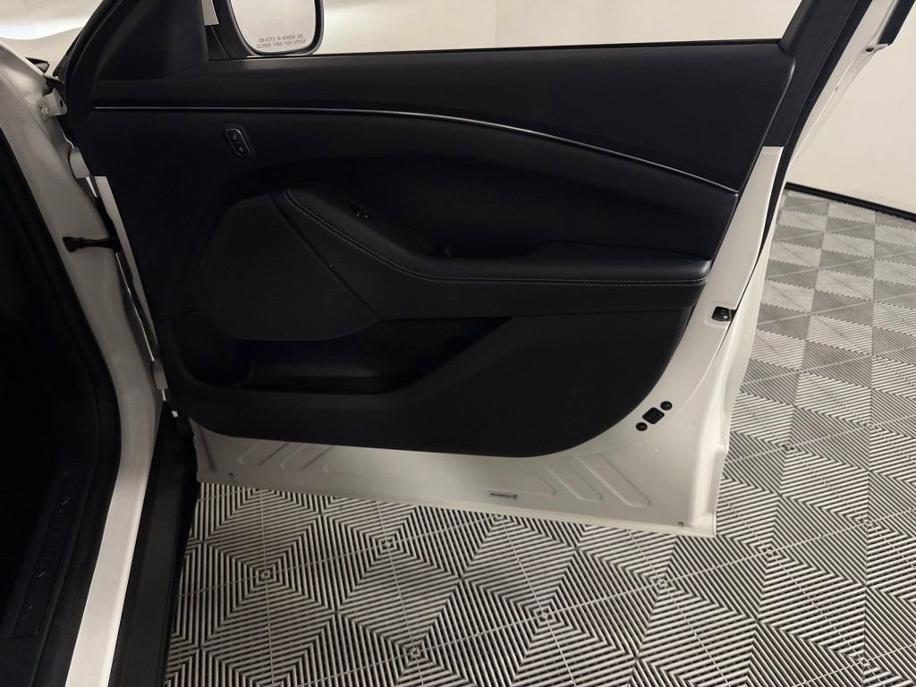 Used 2022 Ford Mustang Mach-E Select RWD image 31