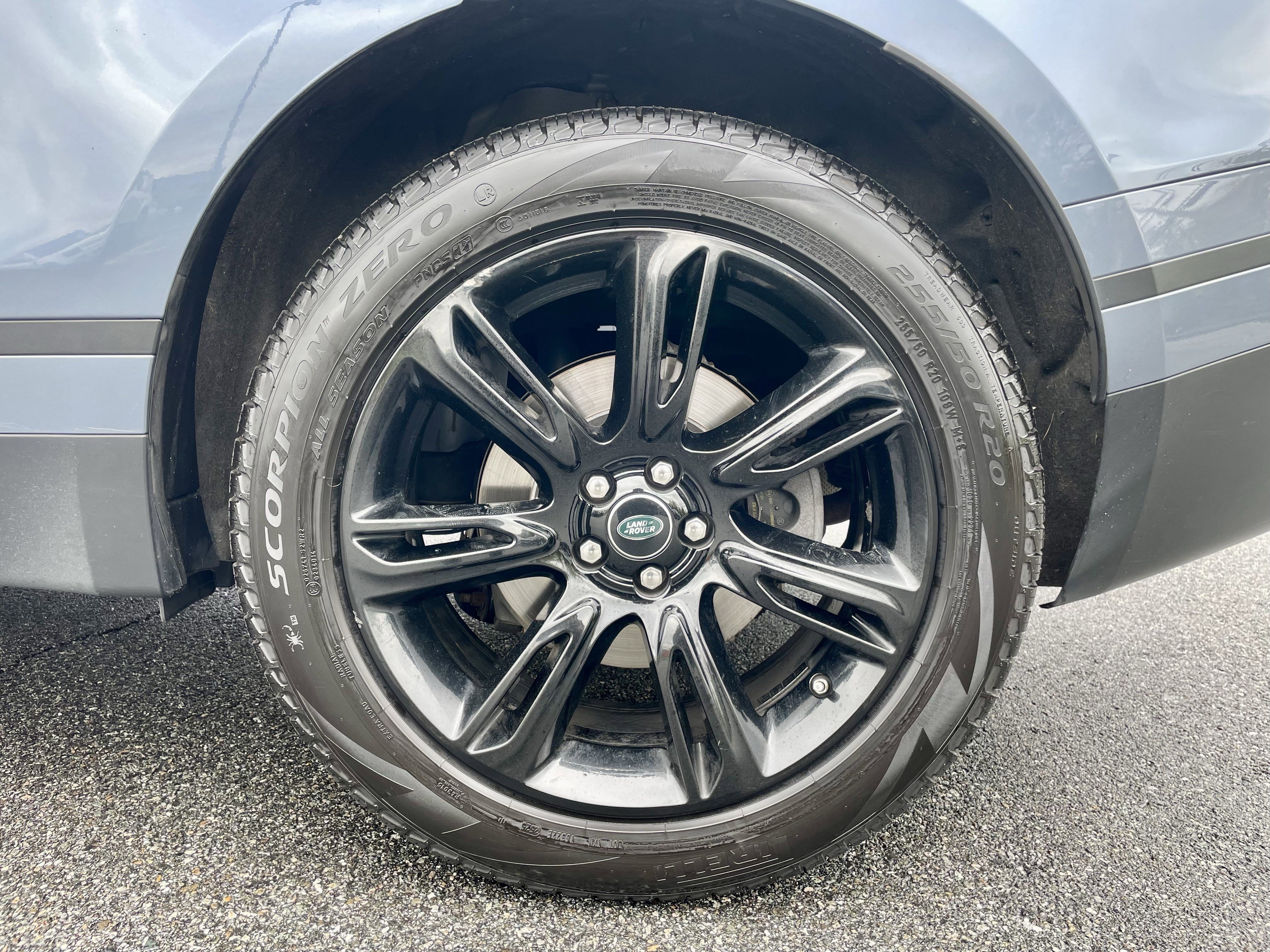 Used 2020 Land Rover Range Rover Velar S AWD/4WD image 10