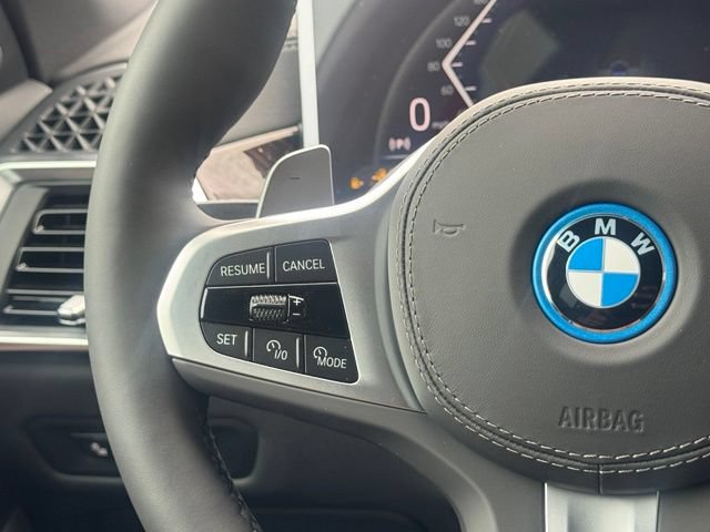 New 2026 BMW X5 xDrive50e w/ M Sport Package AWD/4WD image 21