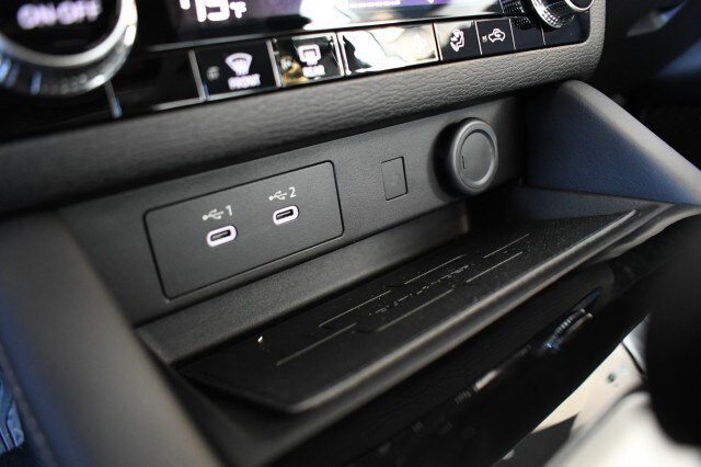 New 2026 Mitsubishi Outlander AWD image 49